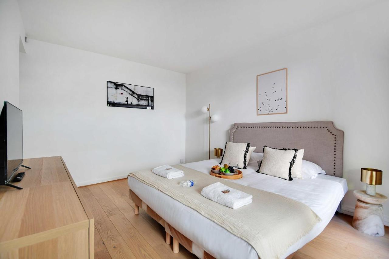 Elegant Apartment - 2Br-6P - Tour Eiffel Paris Exteriör bild