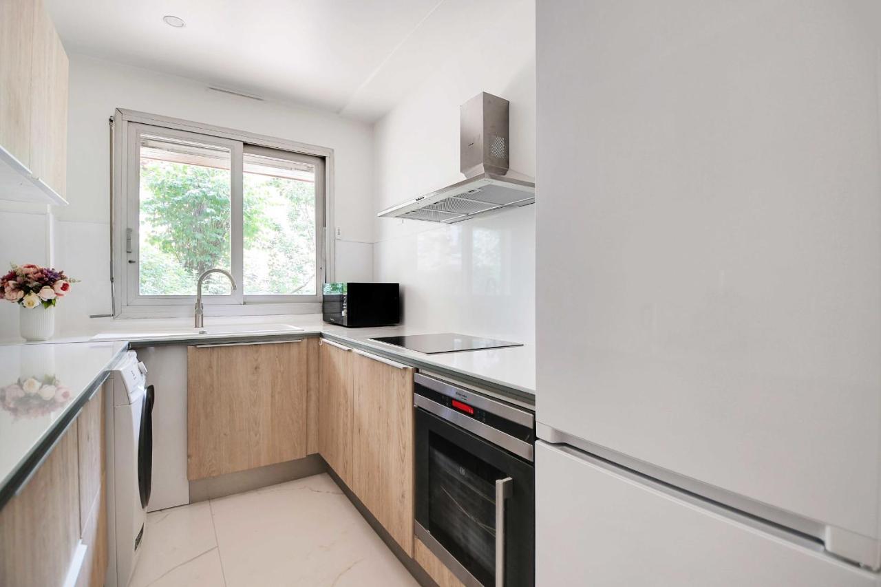 Elegant Apartment - 2Br-6P - Tour Eiffel Paris Exteriör bild